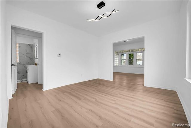 5903 Wayburn Street, Detroit, MI 48224