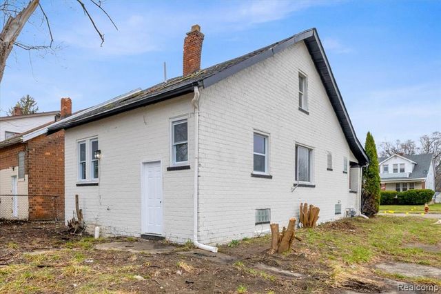 5903 Wayburn Street, Detroit, MI 48224