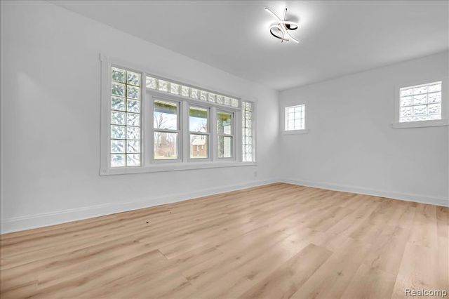 5903 Wayburn Street, Detroit, MI 48224