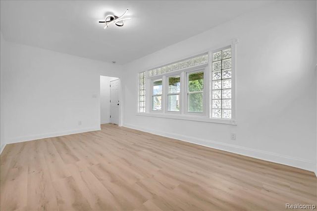 5903 Wayburn Street, Detroit, MI 48224