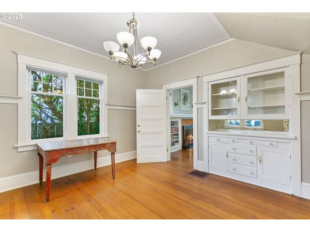 108 W 23RD St, Vancouver, WA 98660