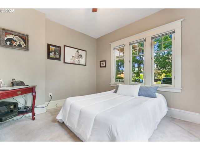 108 W 23RD St, Vancouver, WA 98660