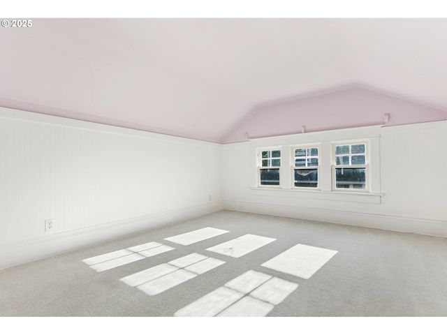 108 W 23RD St, Vancouver, WA 98660