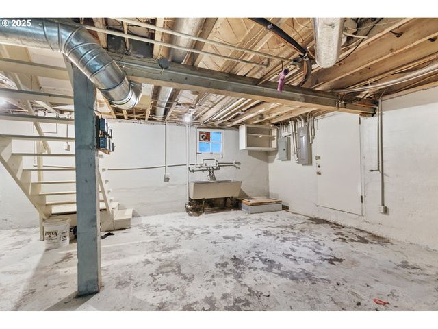 108 W 23RD St, Vancouver, WA 98660