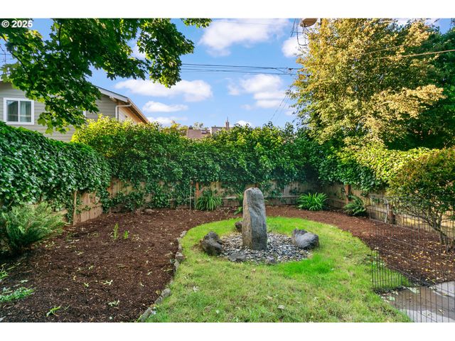 108 W 23RD St, Vancouver, WA 98660