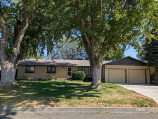 439 S Cleveland St, Kennewick, WA 99336