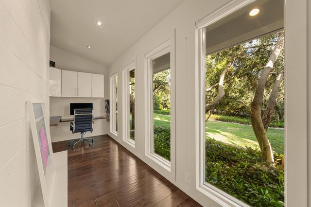 2561 Ladd Rd, Modesto, CA 95356