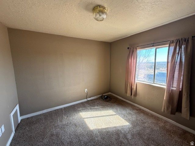 160 N 4900 W, Roosevelt, UT 84066