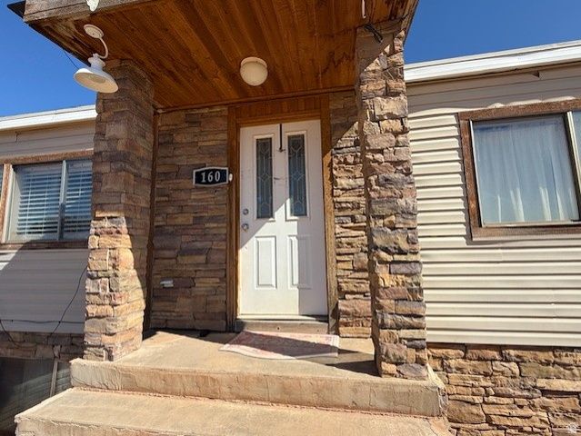 160 N 4900 W, Roosevelt, UT 84066