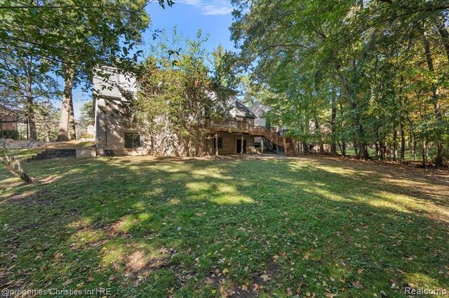 6835 High Ridge Road, West Bloomfield, MI 48324