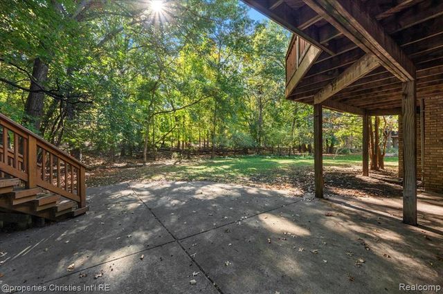 6835 High Ridge Road, West Bloomfield, MI 48324