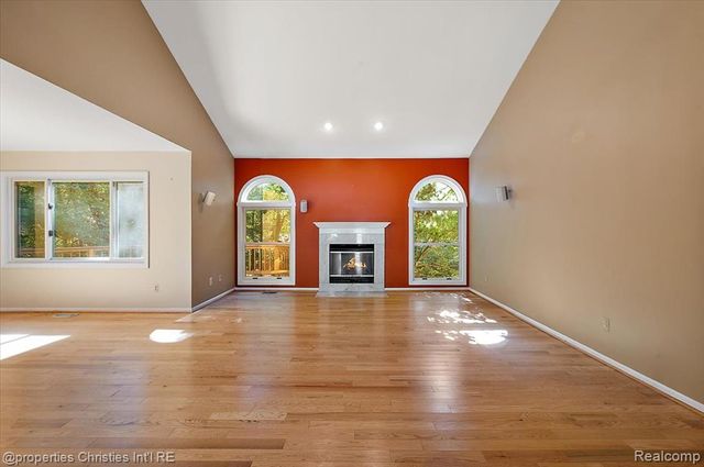 6835 High Ridge Road, West Bloomfield, MI 48324