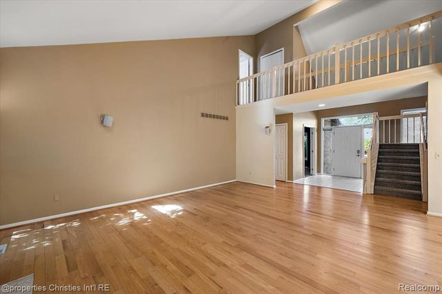 6835 High Ridge Road, West Bloomfield, MI 48324