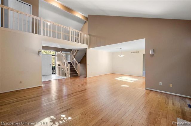 6835 High Ridge Road, West Bloomfield, MI 48324