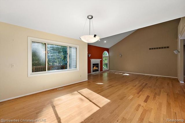 6835 High Ridge Road, West Bloomfield, MI 48324