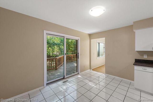 6835 High Ridge Road, West Bloomfield, MI 48324