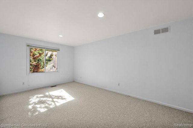 6835 High Ridge Road, West Bloomfield, MI 48324