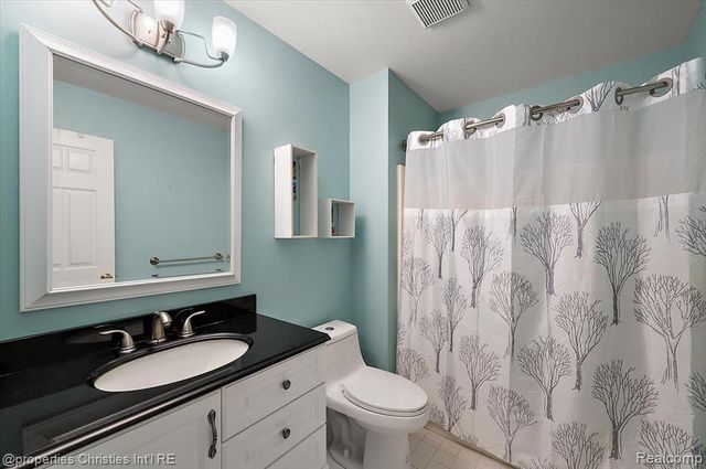 6835 High Ridge Road, West Bloomfield, MI 48324