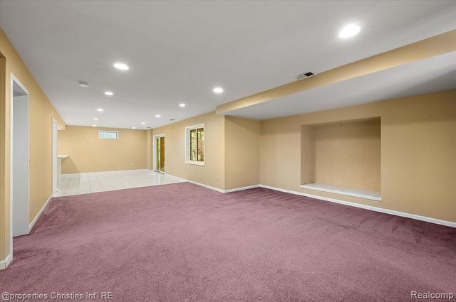 6835 High Ridge Road, West Bloomfield, MI 48324