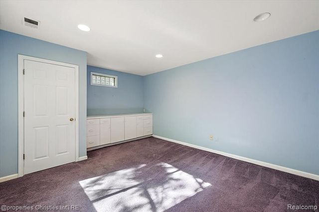 6835 High Ridge Road, West Bloomfield, MI 48324