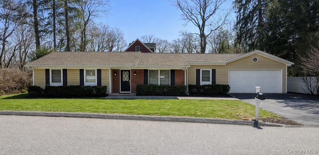 10 Fairview Drive, Yorktown Heights, NY 10598