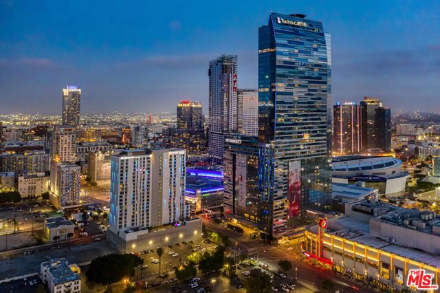 900 W Olympic Boulevard 49C, Los Angeles, CA 90015