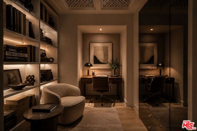 900 W Olympic Boulevard 49C, Los Angeles, CA 90015