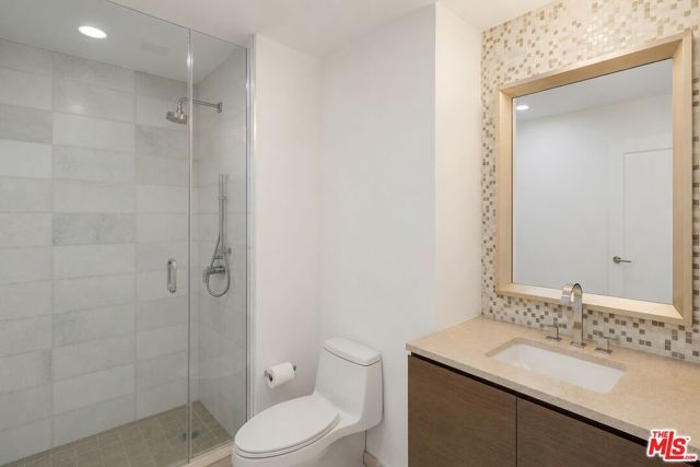 900 W Olympic Boulevard 49C, Los Angeles, CA 90015