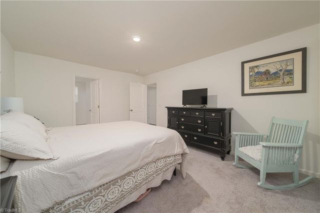 616 Pine Cone Lane, Lexington, NC 27292