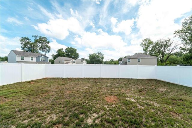 616 Pine Cone Lane, Lexington, NC 27292