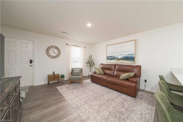 616 Pine Cone Lane, Lexington, NC 27292
