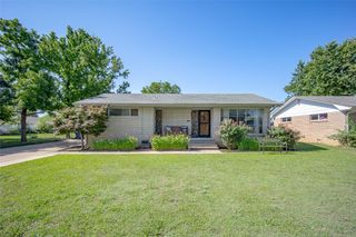 1005 Cherokee Place, Lindsay, OK 73052