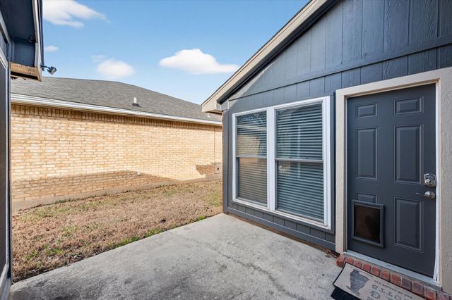 508 Valley Mills Drive, Arlington, TX 76018