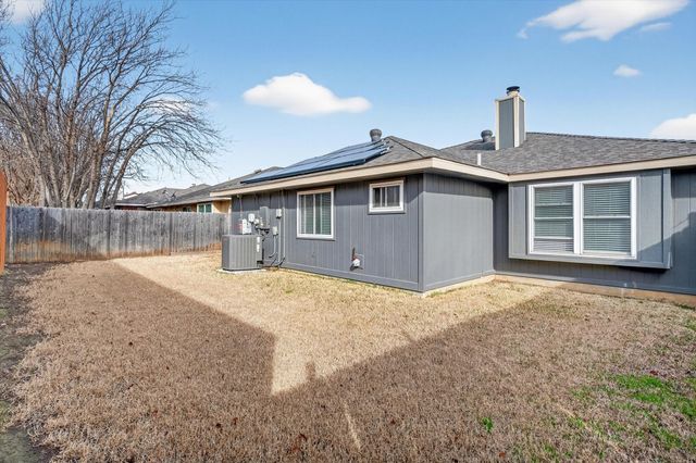 508 Valley Mills Drive, Arlington, TX 76018