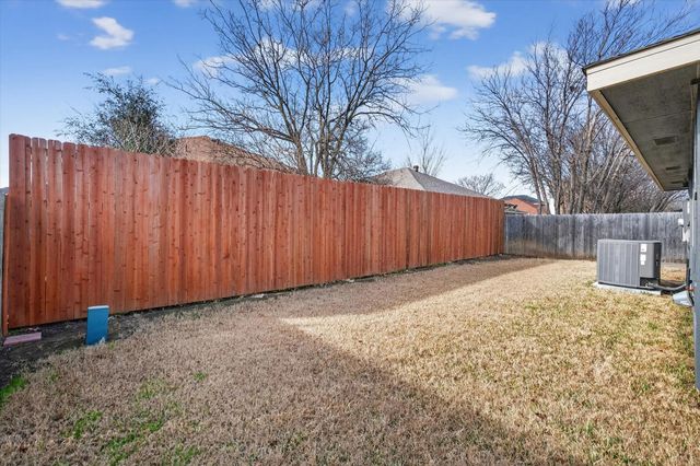 508 Valley Mills Drive, Arlington, TX 76018