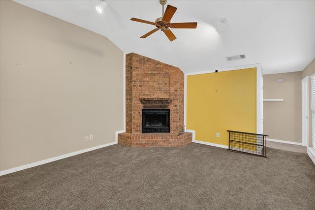 508 Valley Mills Drive, Arlington, TX 76018