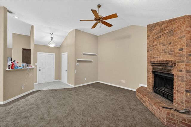 508 Valley Mills Drive, Arlington, TX 76018