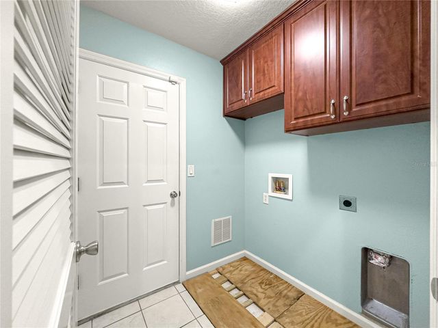 8045 WATERBURY WAY, Mount Dora, FL 32757