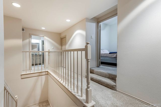 7930 Roanoke Run Apt 401, San Antonio, TX 78240