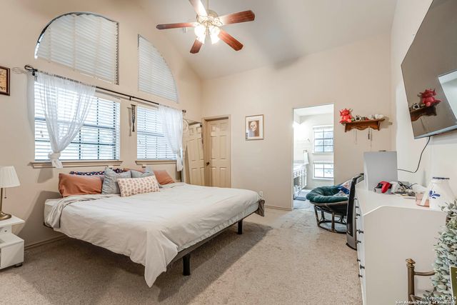 7930 Roanoke Run Apt 401, San Antonio, TX 78240