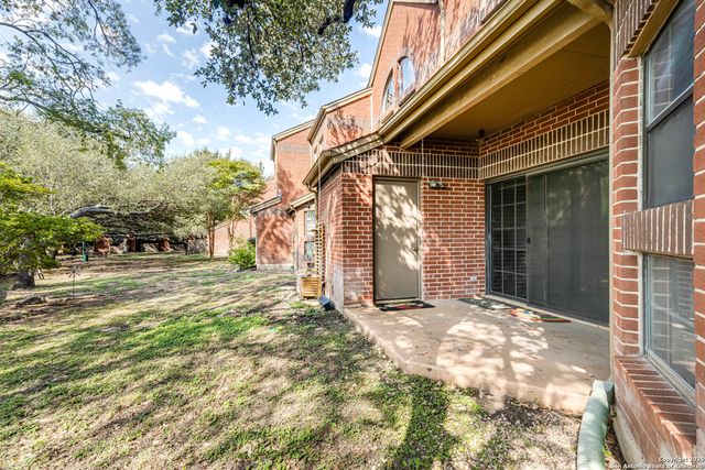 7930 Roanoke Run Apt 401, San Antonio, TX 78240