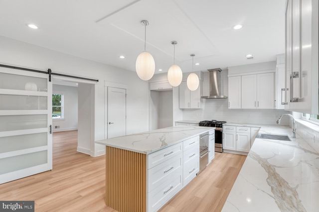 324 ARLINGTON AVE N, Bayville, NJ 08721