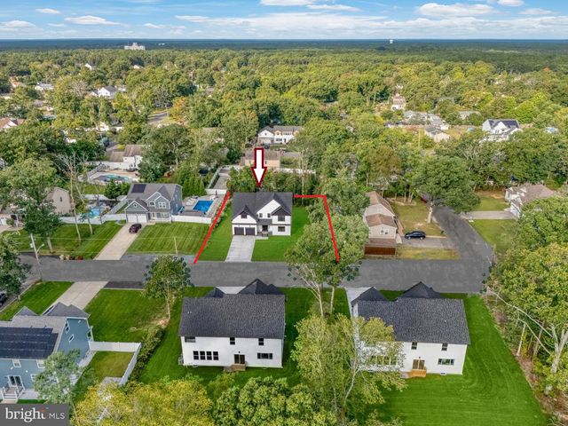 324 ARLINGTON AVE N, Bayville, NJ 08721
