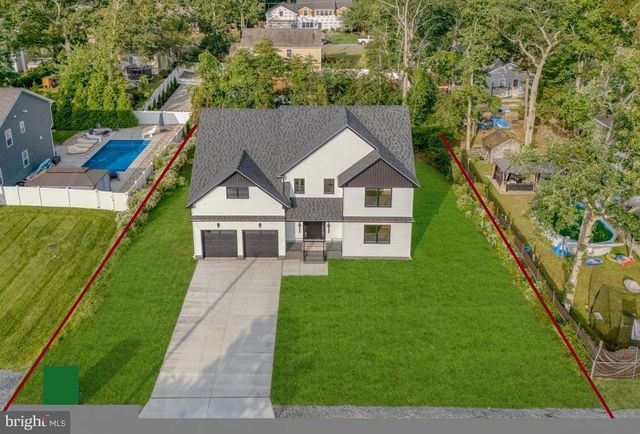 324 ARLINGTON AVE N, Bayville, NJ 08721