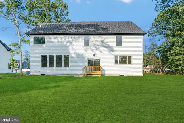 324 ARLINGTON AVE N, Bayville, NJ 08721