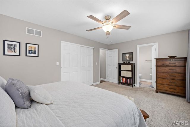 6849 Gushing Springs, Edwardsville, IL 62025