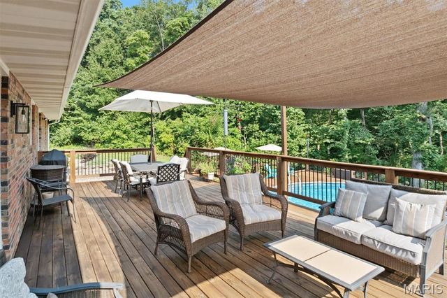 6849 Gushing Springs, Edwardsville, IL 62025