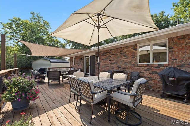 6849 Gushing Springs, Edwardsville, IL 62025