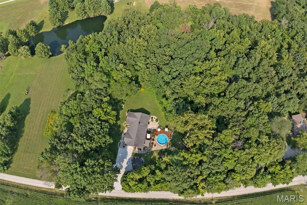 6849 Gushing Springs, Edwardsville, IL 62025