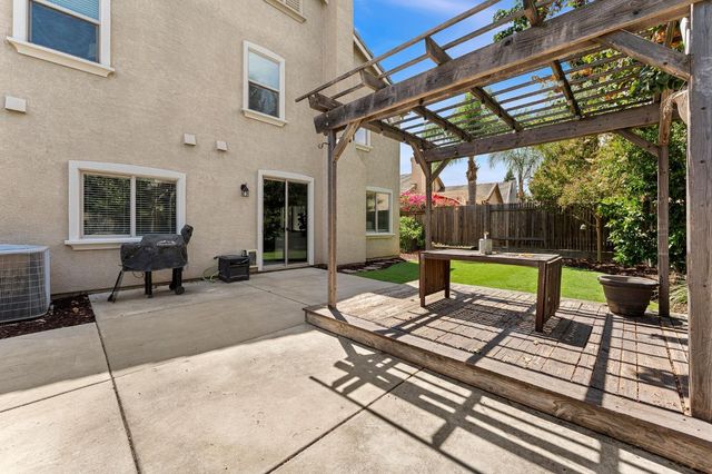 1823 Ravenna Way, Roseville, CA 95747